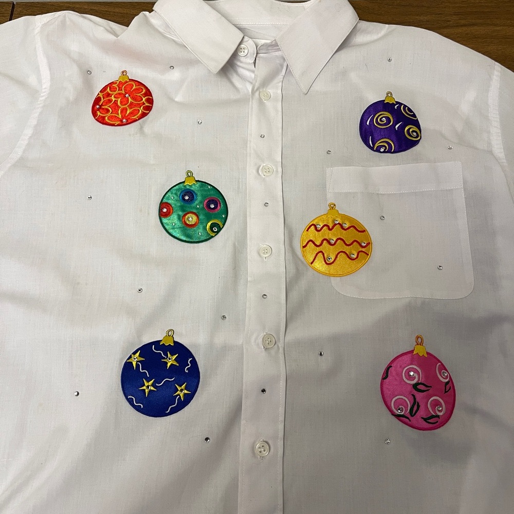 Lysa Jayne Collection Vintage Christmas Ornament Button-Up